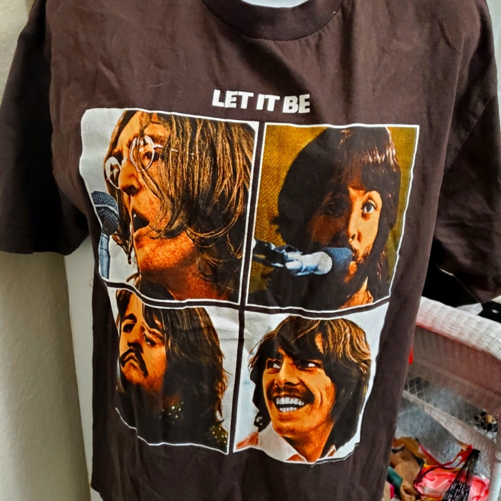 Beatles Graphic T Men's size large